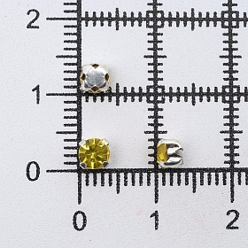 СЦ017НН44 Стразы в цапах круглые (шатоны) 4 мм цвет: цитрин, оправа: серебро, 30 шт\упак