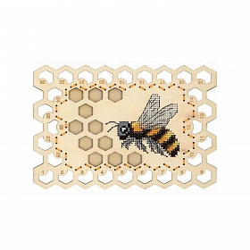 О-025 Набор для вышивания на деревянной основе 'Органайзер 'Пчела' 13*19см