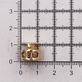 MFR08 Фиксатор для шнура 10,5*11,8мм, 2 отверстия d-3,7мм, металл, Gold (золотой)