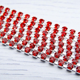 ЦС007СЦ3 Стразовые цепочки (серебро), цвет: красный, размер 3 мм, 30 см/упак.